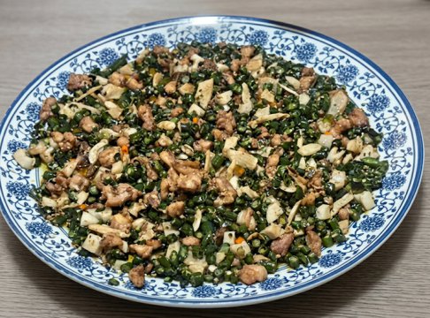 Chongqing Must-Eat Jianghu Cuisine: The Overpoweringly Spicy & Fresh Pepper Chicken